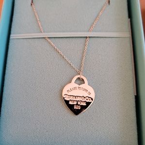 Return to Tiffany Small Silver Heart Pendant